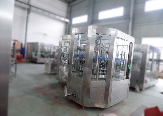 Chine 3 dans 1 machine de remplissage automatique de jus de fruit 13500BHP avec le contrôle d'écran tactile fournisseur