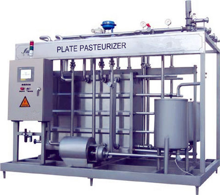Chine Machine d'embouteillage de 10000 BPH Monoblock fournisseur
