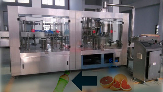 Chine machine remplissante de ligne remplir de rinçage automatique et couvrir du jus 5000BPH fournisseur