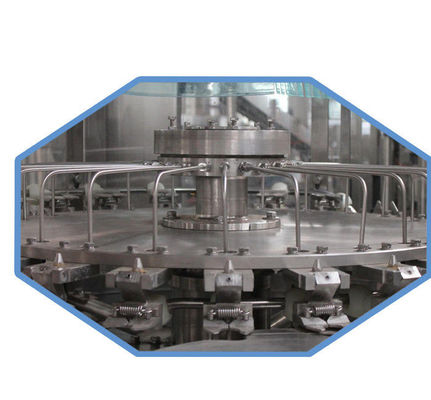 Machine de remplissage carbonatée de boisson de bouteille d'ANIMAL FAMILIER, 3 dans 1 machine de remplissage de l'eau carbonatée fournisseur