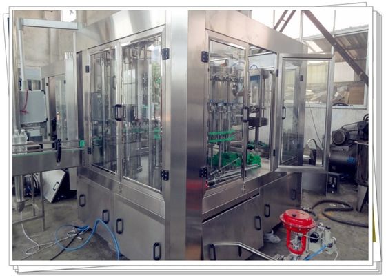 machine de remplissage liquide de boisson de la fiole 8000BPH, machine de remplissage carbonatée de boissons fournisseur