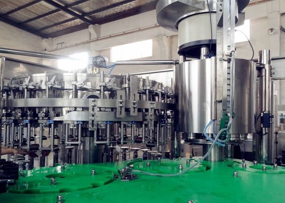 Machine de remplissage liquide de boisson de la fiole SUS304, machine de remplissage carbonatée de boisson fournisseur