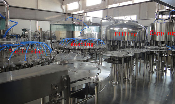 machine de remplissage liquide de 4000-6000BPH Monoblock/machine de capsulage remplissante de lavage automatique fournisseur